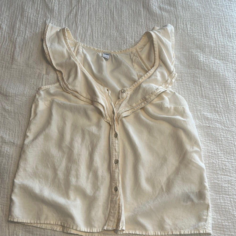 Old Navy flutter sleeve tank, size Small